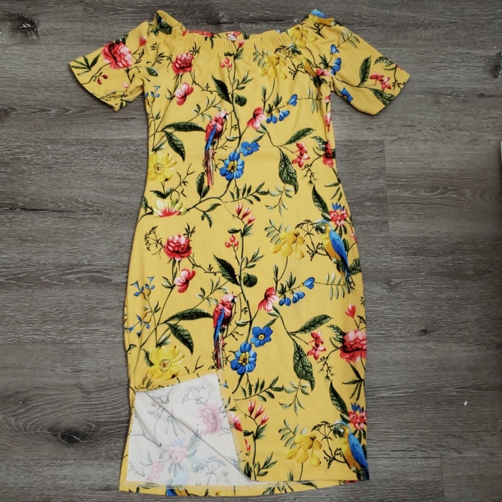 Dress - Picture 2 of 2